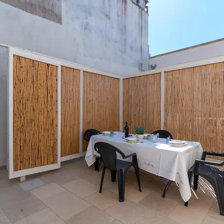 La Casa Di Nonna Pina דירה *